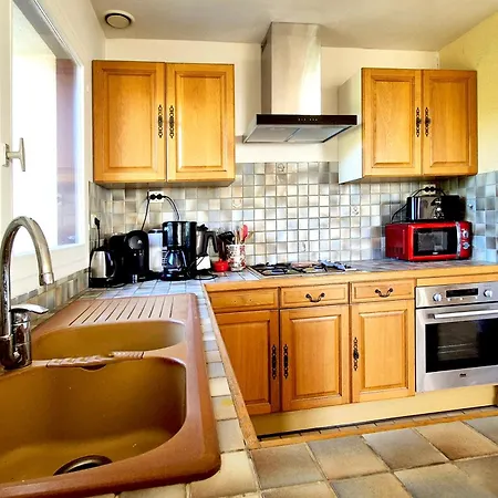 Holiday home Ty-bod Les De La Cote D'amour *